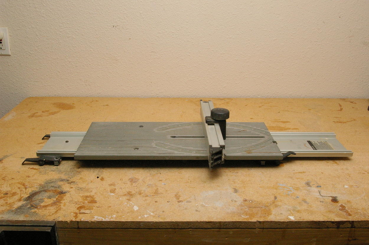 Ryobi BT3000/BT3100
Sliding Miter Table
$40