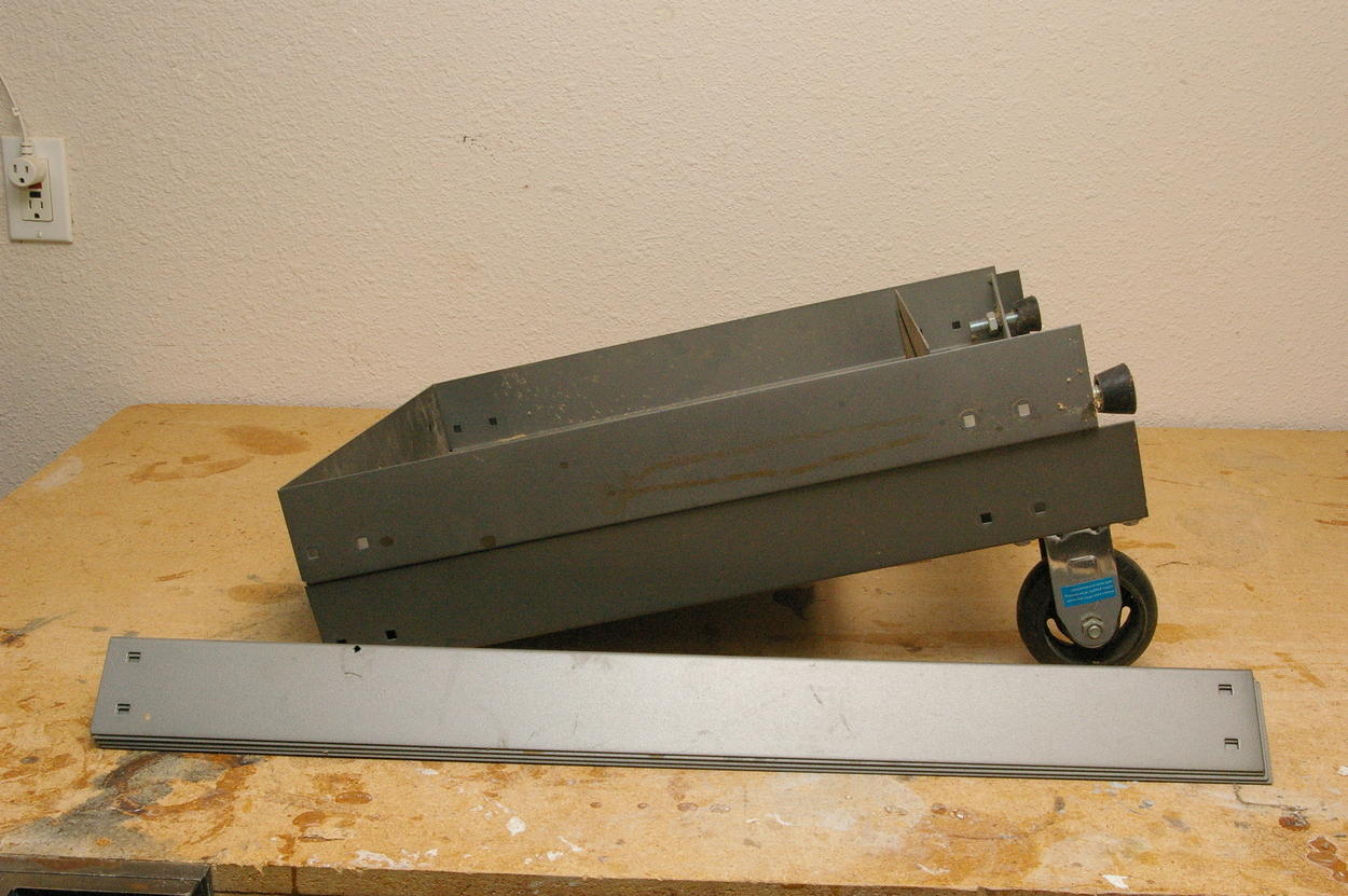 Ryobi BT3000/BT3100
Stand
$10