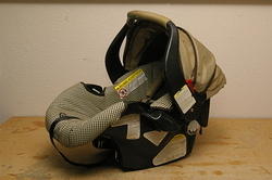 Graco Infant Carrier
Sold with Double stroller