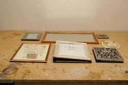 Frames and photo albums
Prices between $1 and $5