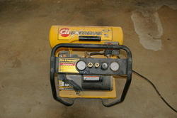 1.5 HP Air Compressor - Lost it's compression power, barely works
FREE!