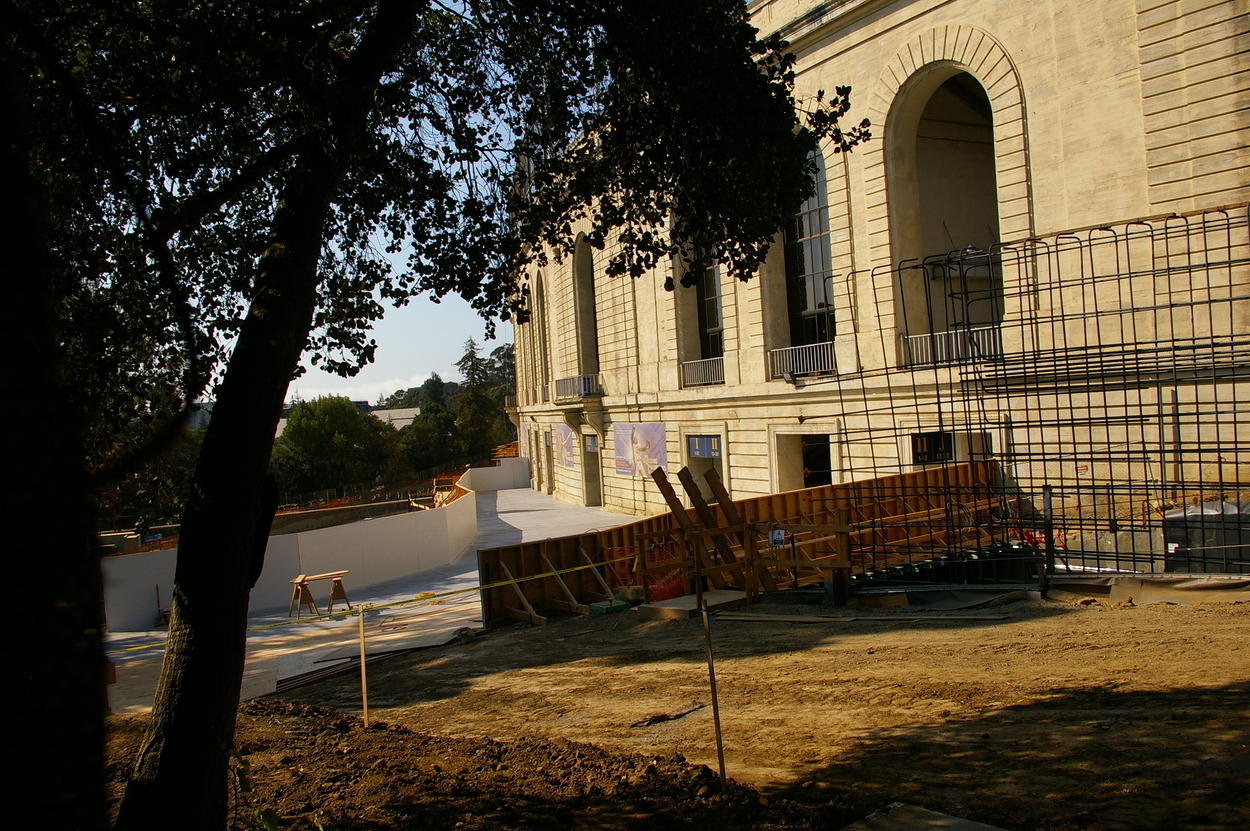 Raised walkway as viewed from the south parking lot (well, close to it anyway)